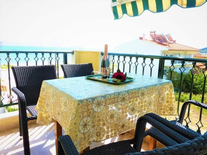 סארטי Apartmenthotel Sithon מראה חיצוני תמונה