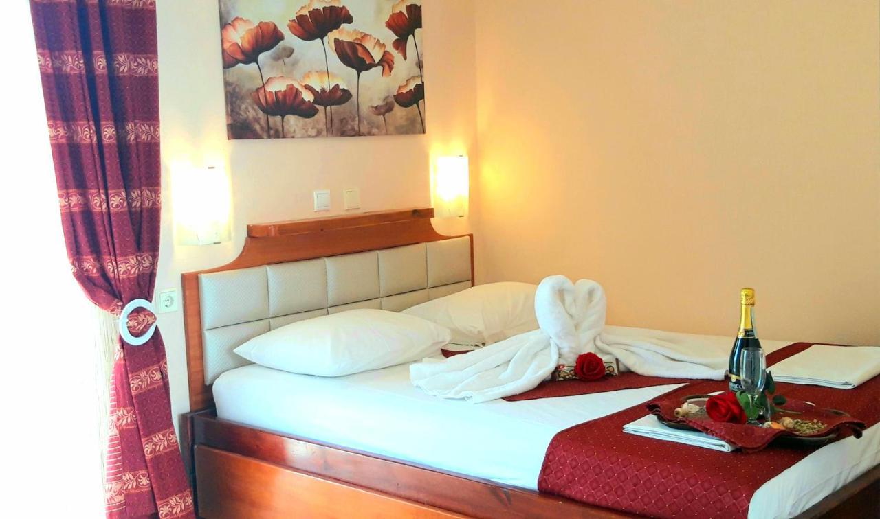 סארטי Apartmenthotel Sithon מראה חיצוני תמונה