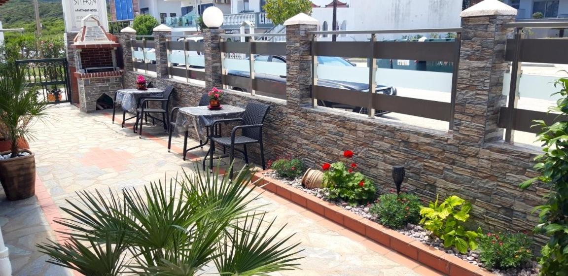 סארטי Apartmenthotel Sithon מראה חיצוני תמונה